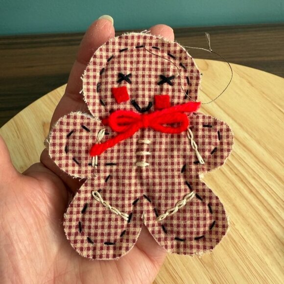 5 Vintage Handmade Ornaments Gingham Gingerbread Men Man Fabric Bows & Smiles - Picture 11 of 11